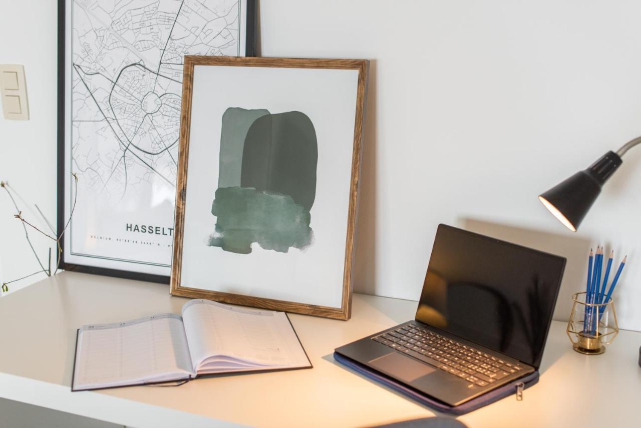 SHS Homes: Luxe Highrise with Stunning Views and Workspace Hasselt Exterior photo