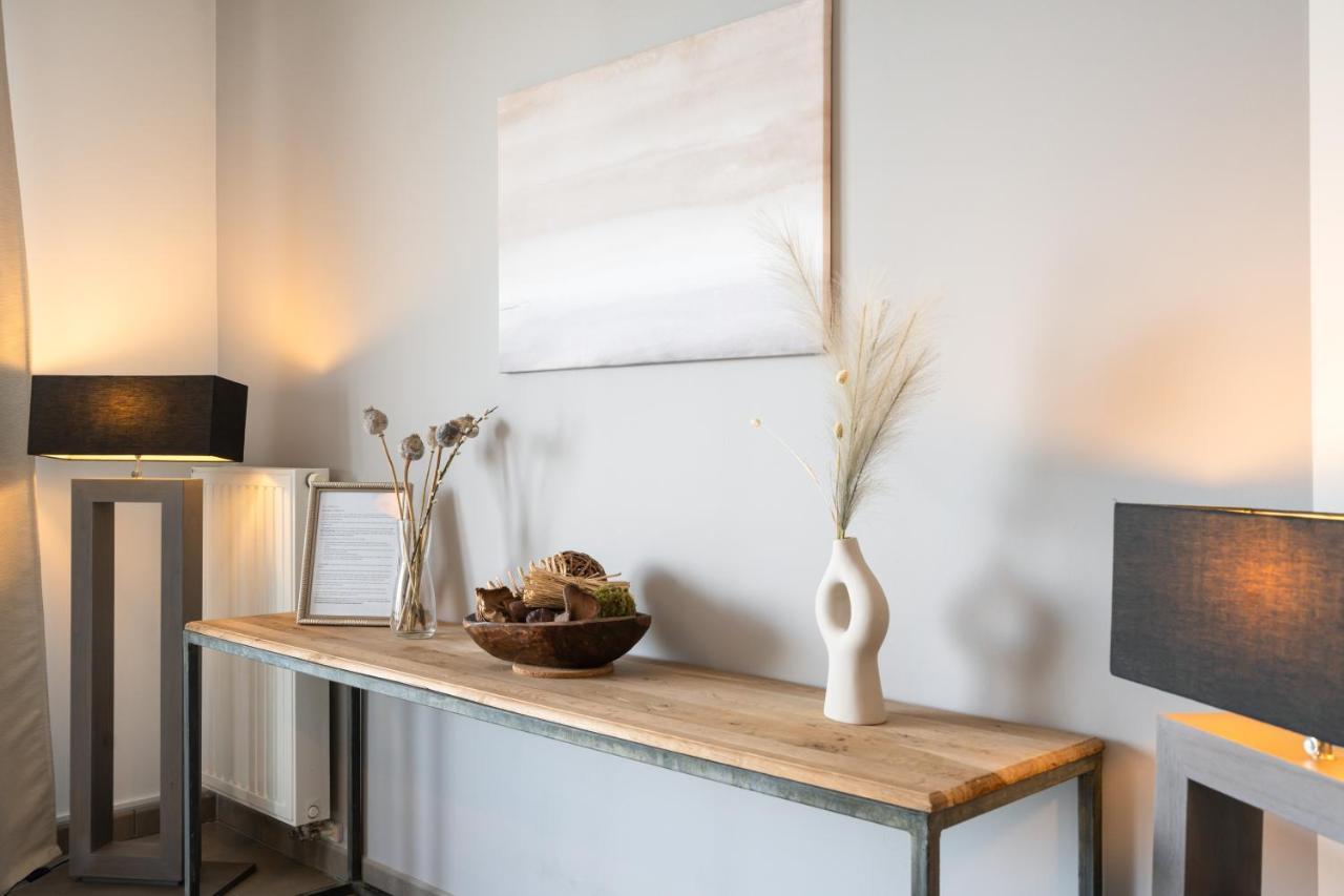 SHS Homes: Luxe Highrise with Stunning Views and Workspace Hasselt Exterior photo